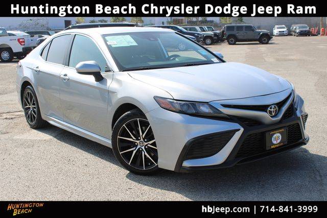 2021 Toyota Camry SE FWD photo