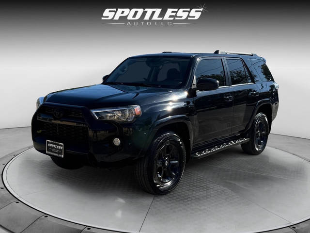 2019 Toyota 4Runner SR5 4WD photo