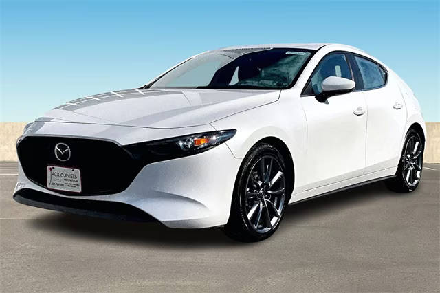 2022 Mazda 3 Preferred FWD photo
