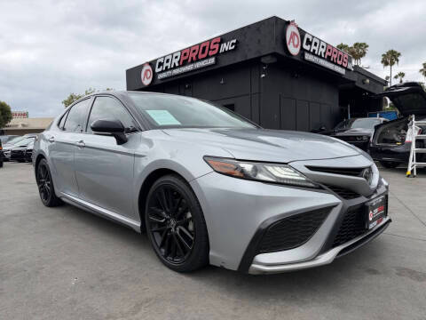 2022 Toyota Camry XSE FWD photo