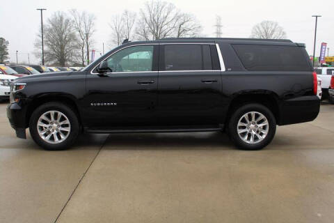 2019 Chevrolet Suburban LT 4WD photo