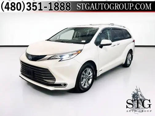 2021 Toyota Sienna Platinum AWD photo