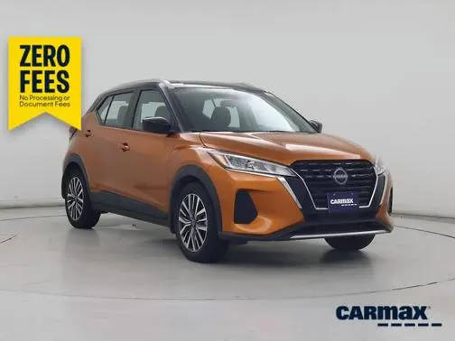 2022 Nissan Kicks SV FWD photo