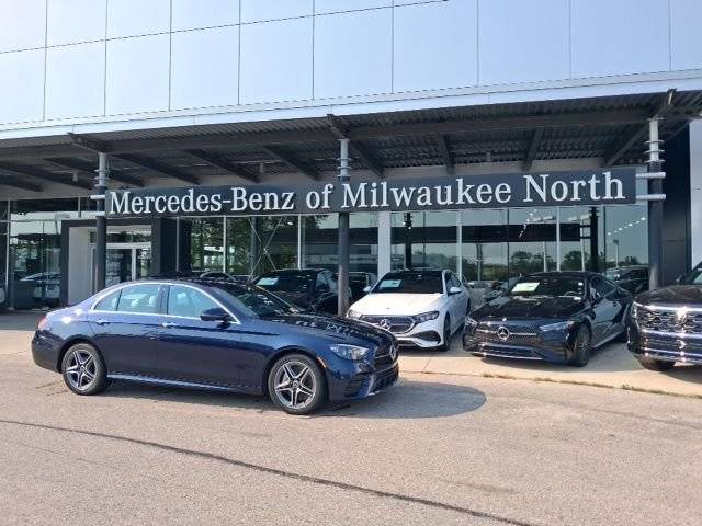 2022 Mercedes-Benz E-Class E 350 AWD photo