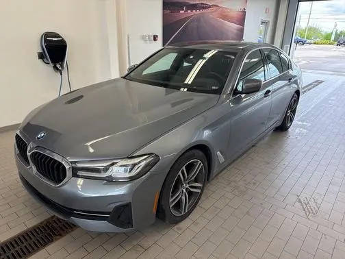 2022 BMW 5 Series 530i xDrive AWD photo