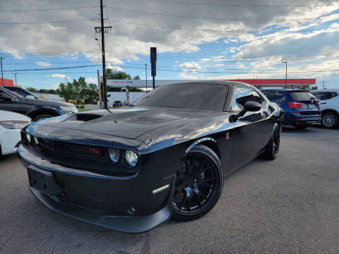 2022 Dodge Challenger R/T Scat Pack RWD photo