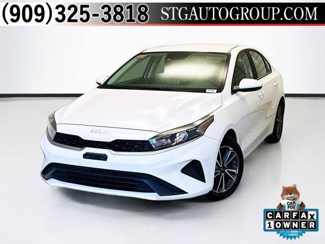 2022 Kia Forte LXS FWD photo