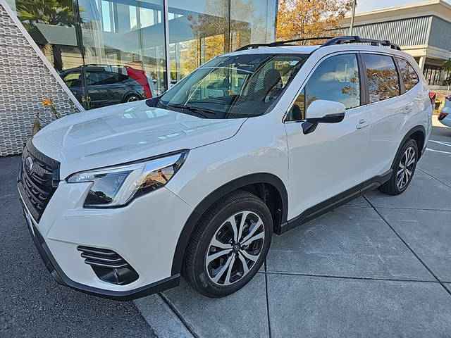 2022 Subaru Forester Limited AWD photo