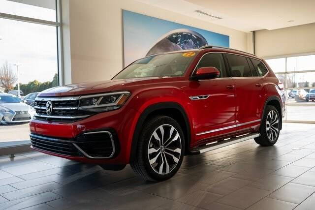 2022 Volkswagen Atlas 3.6L V6 SEL Premium R-Line AWD photo