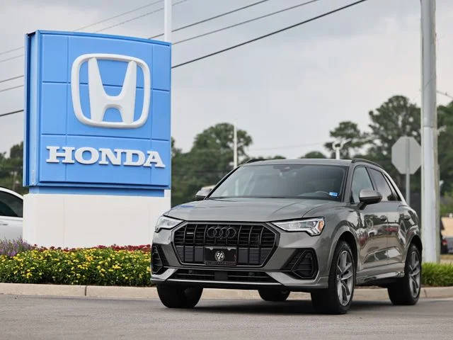 2022 Audi Q3 S line Premium Plus AWD photo