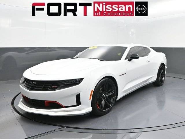 2022 Chevrolet Camaro 2LT RWD photo