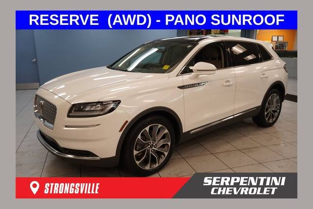 2022 Lincoln Nautilus Reserve AWD photo