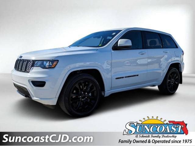 2022 Jeep Grand Cherokee Laredo X RWD photo