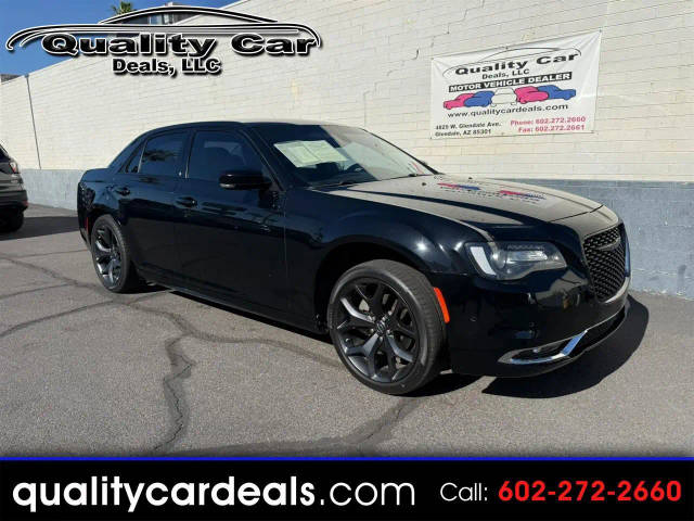 2022 Chrysler 300 Touring L RWD photo