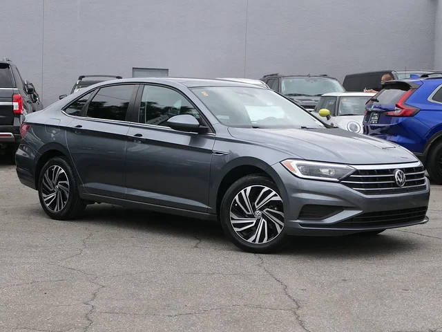 2021 Volkswagen Jetta SEL FWD photo