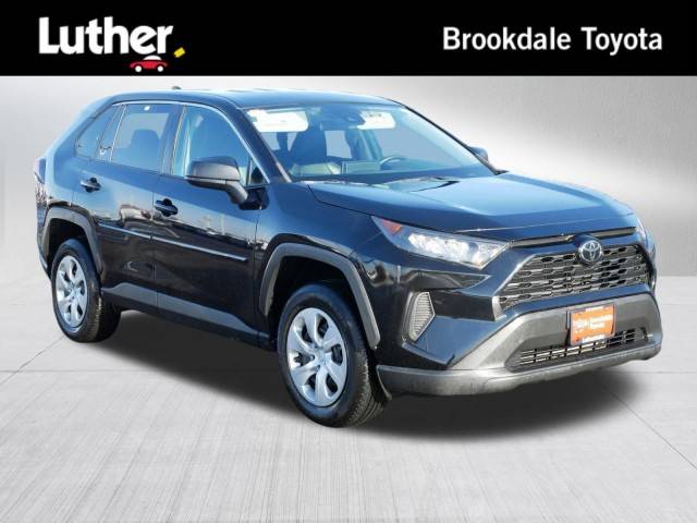 2022 Toyota RAV4 LE AWD photo