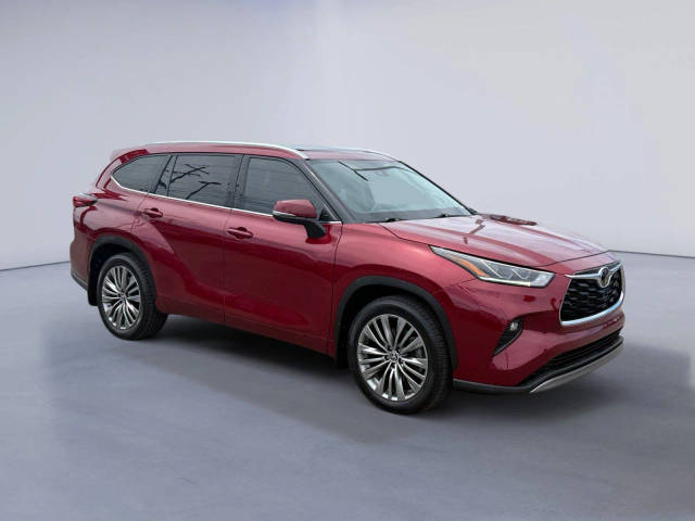 2022 Toyota Highlander Platinum AWD photo