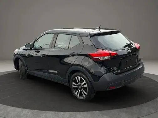 2020 Nissan Kicks SV FWD photo