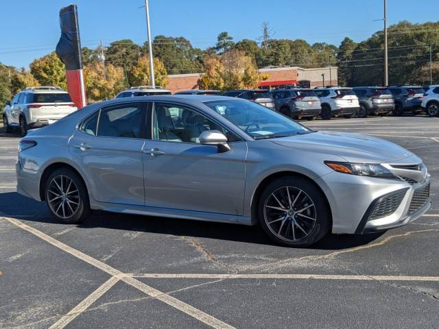 2022 Toyota Camry SE FWD photo