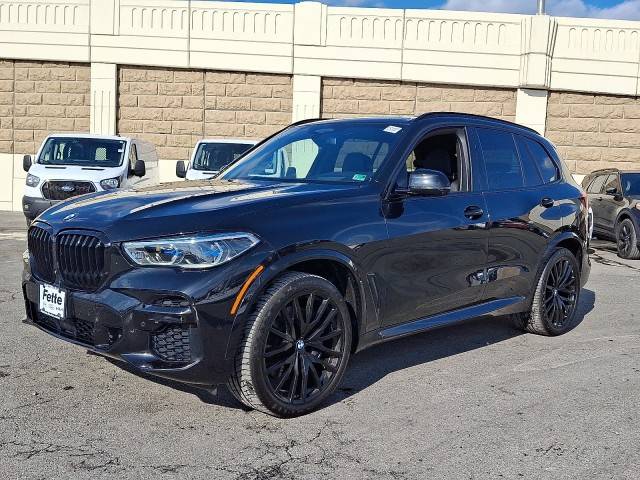2022 BMW X5 M50i AWD photo