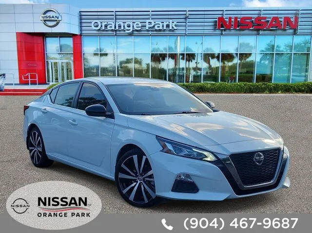 2022 Nissan Altima 2.5 SR FWD photo