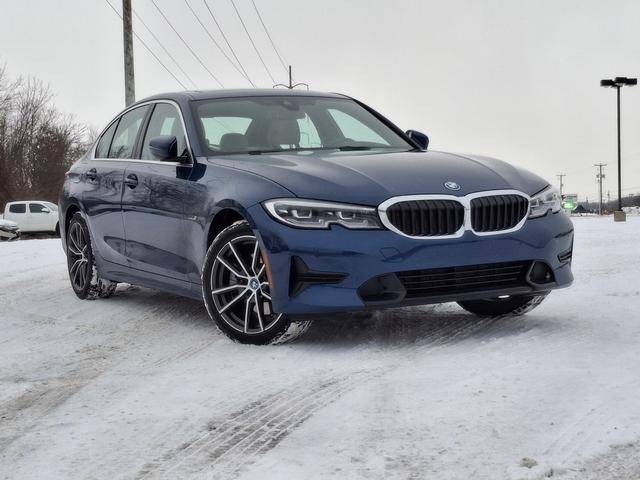 2022 BMW 3 Series 330e xDrive AWD photo