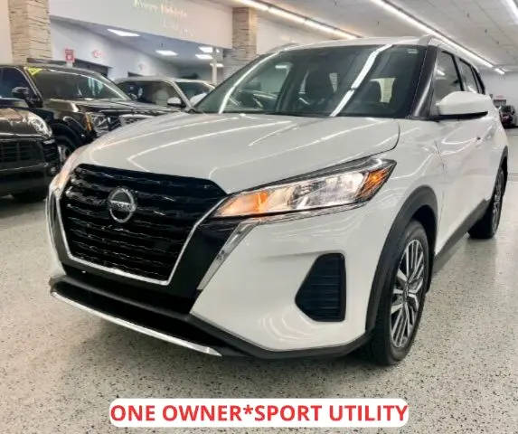 2022 Nissan Kicks SV FWD photo