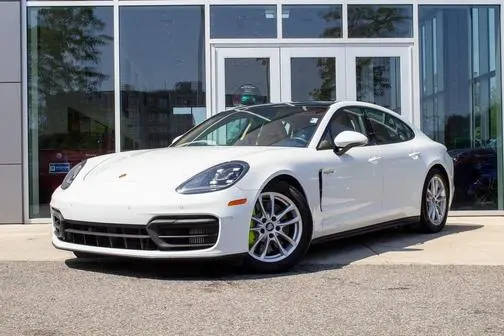 2022 Porsche Panamera 4 E-Hybrid AWD photo