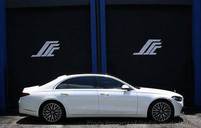 2022 Mercedes-Benz S-Class S 500 AWD photo