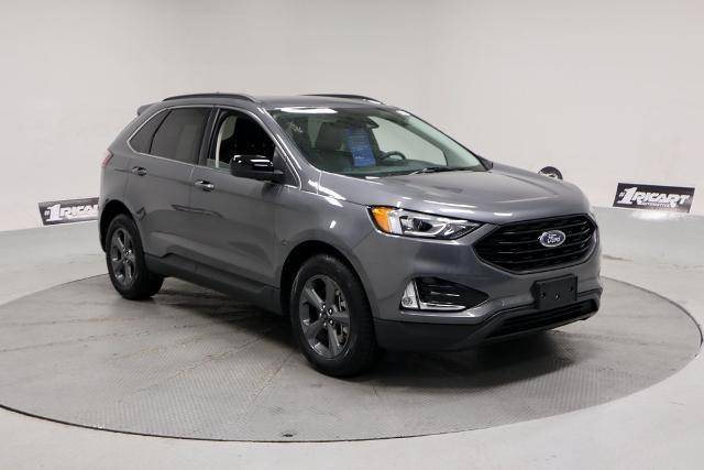 2022 Ford Edge SEL AWD photo