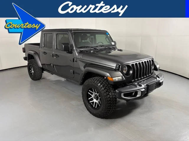 2022 Jeep Gladiator Sport S 4WD photo