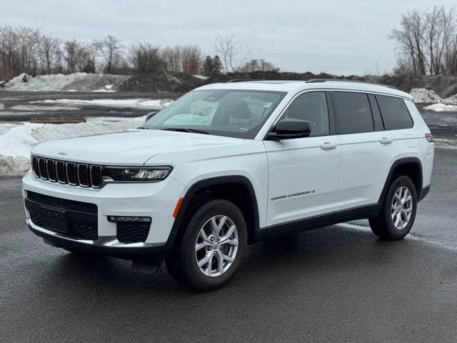2022 Jeep Grand Cherokee L Limited 4WD photo