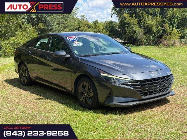 2022 Hyundai Elantra SEL FWD photo