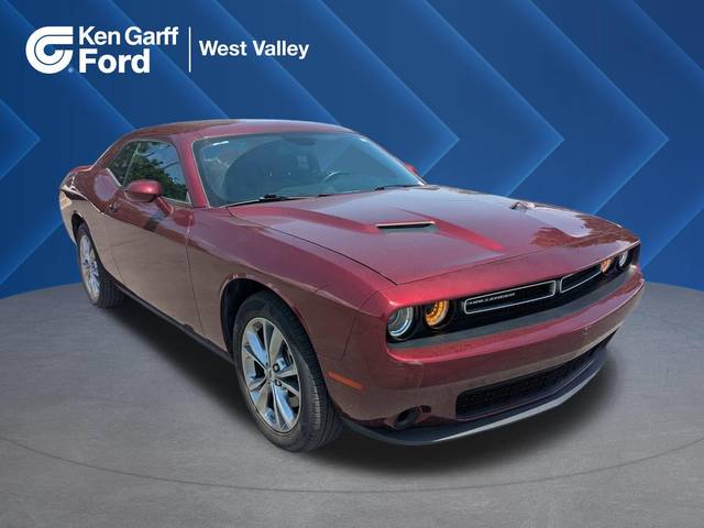 2022 Dodge Challenger SXT AWD photo
