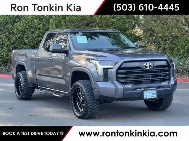 2022 Toyota Tundra SR5 4WD photo