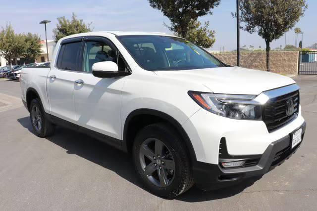 2022 Honda Ridgeline RTL-E AWD photo