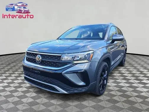 2022 Volkswagen Taos SE FWD photo
