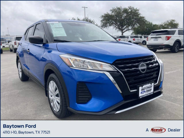 2022 Nissan Kicks S FWD photo