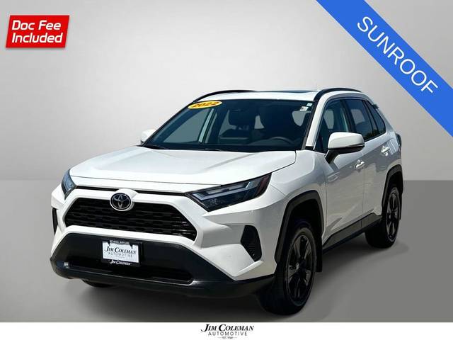 2022 Toyota RAV4 XLE AWD photo