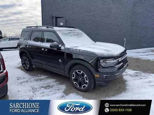 2022 Ford Bronco Sport Outer Banks 4WD photo