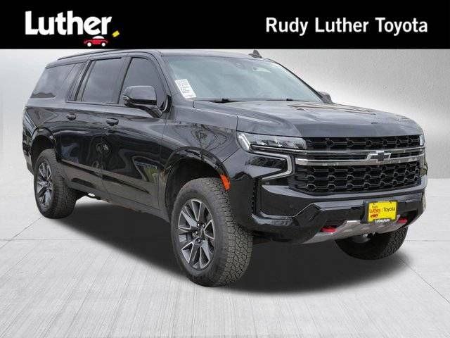 2022 Chevrolet Suburban Z71 4WD photo