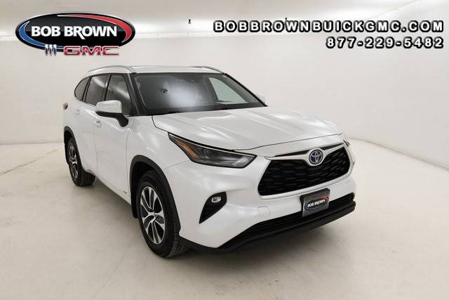 2022 Toyota Highlander Hybrid XLE AWD photo