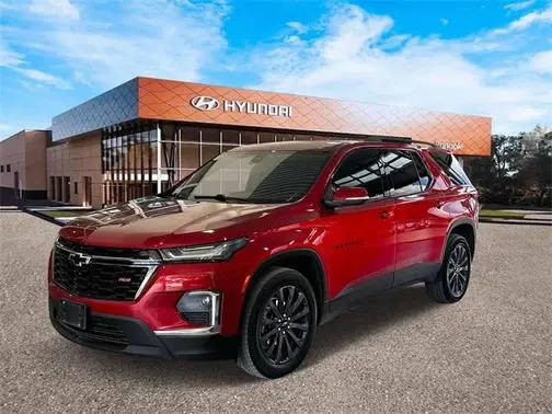 2022 Chevrolet Traverse RS FWD photo