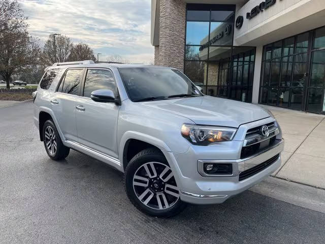 2022 Toyota 4Runner Limited 4WD photo