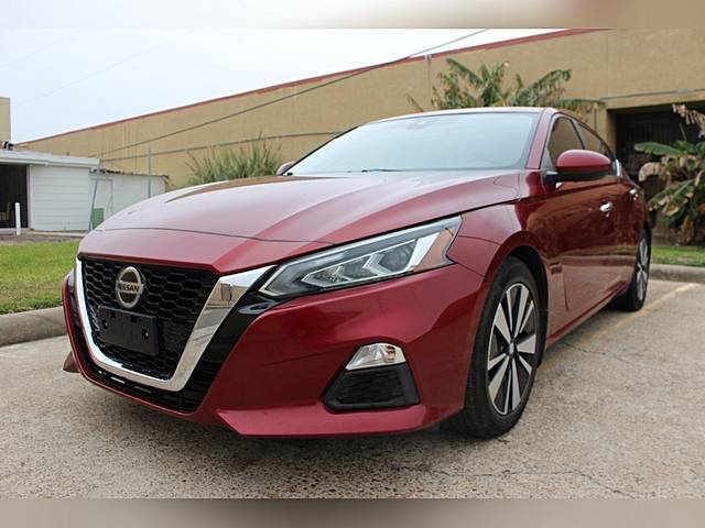 2022 Nissan Altima 2.5 SV FWD photo