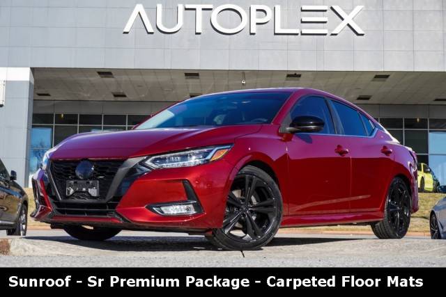 2022 Nissan Sentra SR FWD photo