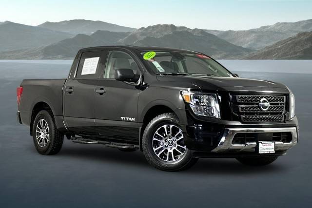 2022 Nissan Titan SV RWD photo