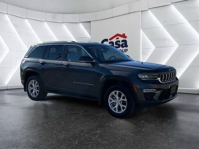 2022 Jeep Grand Cherokee Limited RWD photo