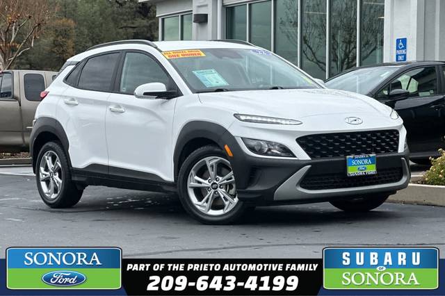 2022 Hyundai Kona SEL AWD photo