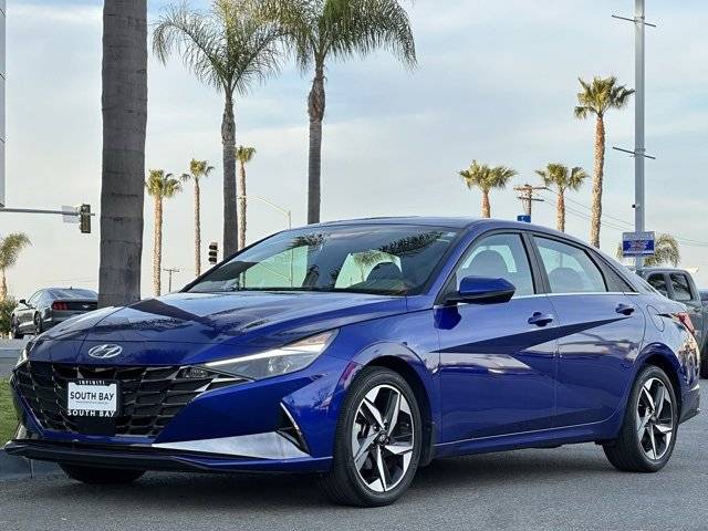 2022 Hyundai Elantra SEL FWD photo